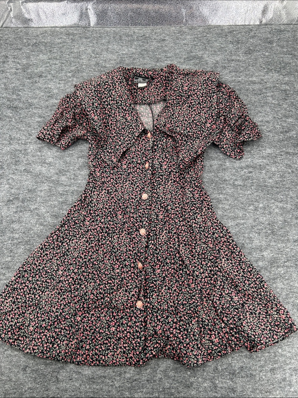 Vintage Chamney’s Black Floral Rayon Off Shoulder Button Front Midi Dress Size 5 - Picture 1 of 13